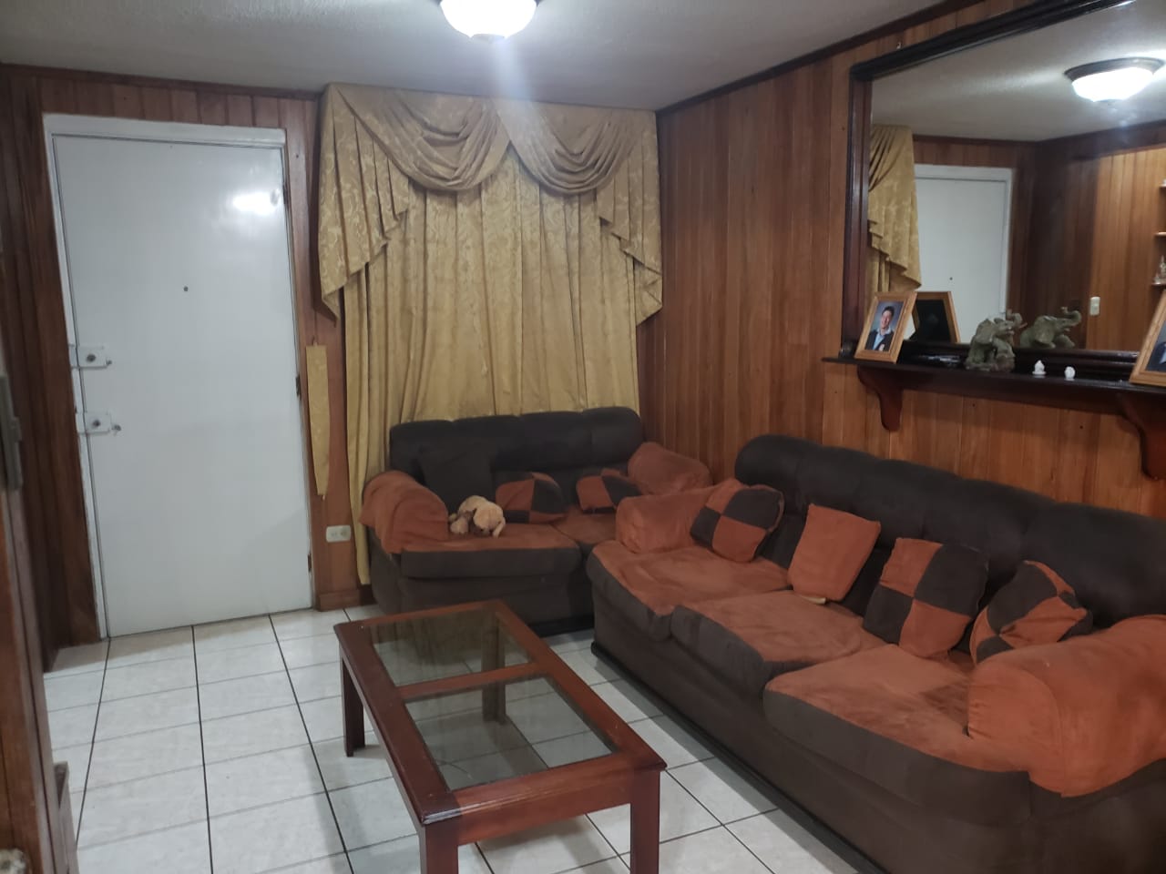 Venta de Casa o Casas, Terrenos, Propiedades, Apartamentos, Inmuebles en Guatemala, zona 11, zona 7, zona 2, zona 18, zona 16, Mixco, Carretera Al Salvador, Fraijanes, Santa Catarina Pinula, Antigua Guatemala, Villa Nueva, Villa Canales, San Miguel Petapa - Venta o Alquiler de Casas En Guatemala