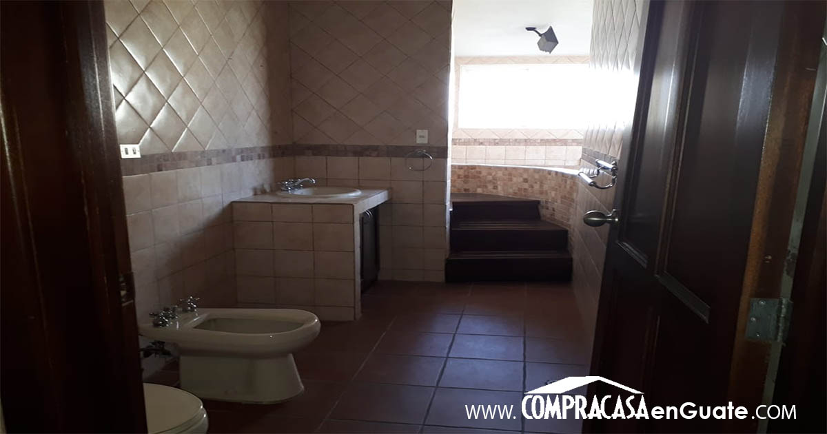 Venta de Casa o Casas, Terrenos, Propiedades, Apartamentos, Inmuebles en Guatemala, zona 11, zona 7, zona 2, zona 18, zona 16, Mixco, Carretera Al Salvador, Fraijanes, Santa Catarina Pinula, Antigua Guatemala, Villa Nueva, Villa Canales, San Miguel Petapa - Venta o Alquiler de Casas En Guatemala