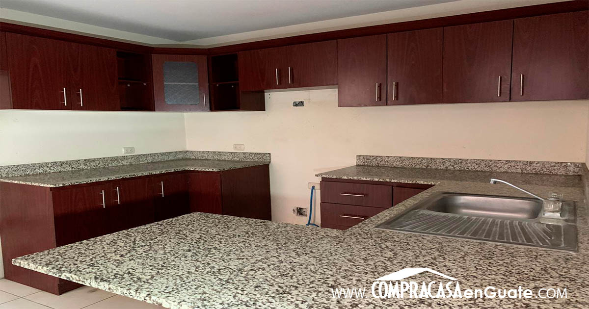 Venta de Casa o Casas, Terrenos, Propiedades, Apartamentos, Inmuebles en Guatemala, zona 11, zona 7, zona 2, zona 18, zona 16, Mixco, Carretera Al Salvador, Fraijanes, Santa Catarina Pinula, Antigua Guatemala, Villa Nueva, Villa Canales, San Miguel Petapa - Venta o Alquiler de Casas En Guatemala