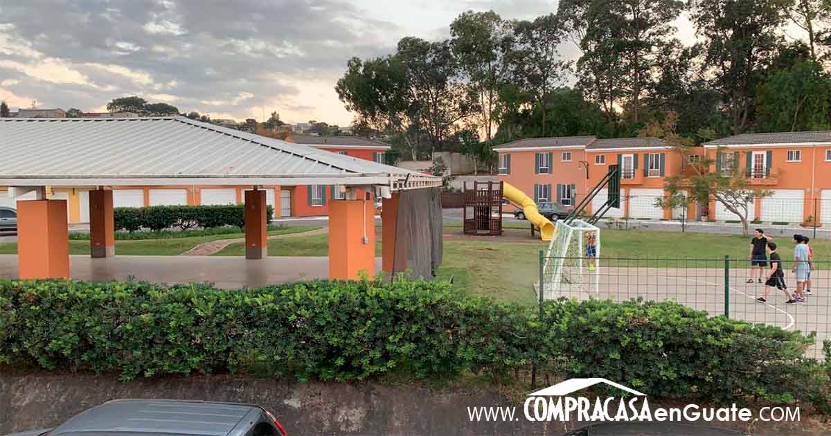 Venta de Casa o Casas, Terrenos, Propiedades, Apartamentos, Inmuebles en Guatemala, zona 11, zona 7, zona 2, zona 18, zona 16, Mixco, Carretera Al Salvador, Fraijanes, Santa Catarina Pinula, Antigua Guatemala, Villa Nueva, Villa Canales, San Miguel Petapa - Venta o Alquiler de Casas En Guatemala