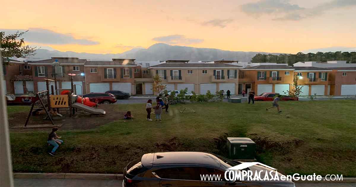 Venta de Casa o Casas, Terrenos, Propiedades, Apartamentos, Inmuebles en Guatemala, zona 11, zona 7, zona 2, zona 18, zona 16, Mixco, Carretera Al Salvador, Fraijanes, Santa Catarina Pinula, Antigua Guatemala, Villa Nueva, Villa Canales, San Miguel Petapa - Venta o Alquiler de Casas En Guatemala