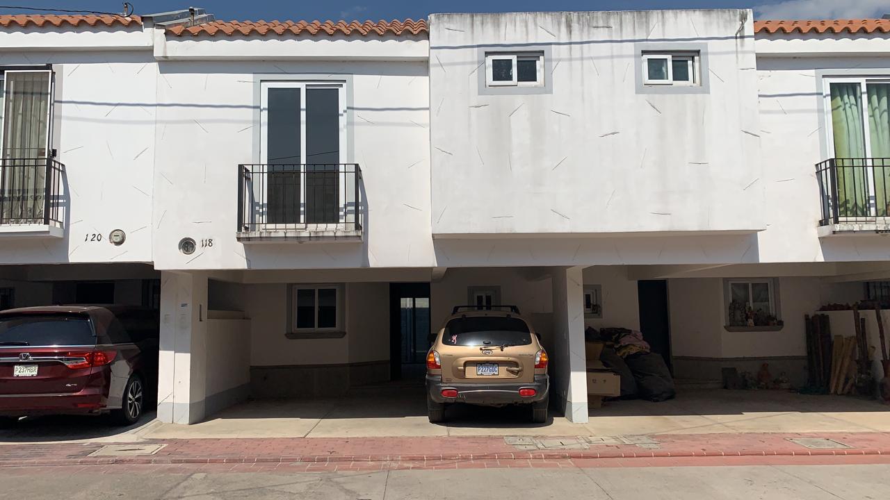 Venta de Casa o Casas, Terrenos, Propiedades, Apartamentos, Inmuebles en Guatemala, zona 11, zona 7, zona 2, zona 18, zona 16, Mixco, Carretera Al Salvador, Fraijanes, Santa Catarina Pinula, Antigua Guatemala, Villa Nueva, Villa Canales, San Miguel Petapa - Venta o Alquiler de Casas En Guatemala