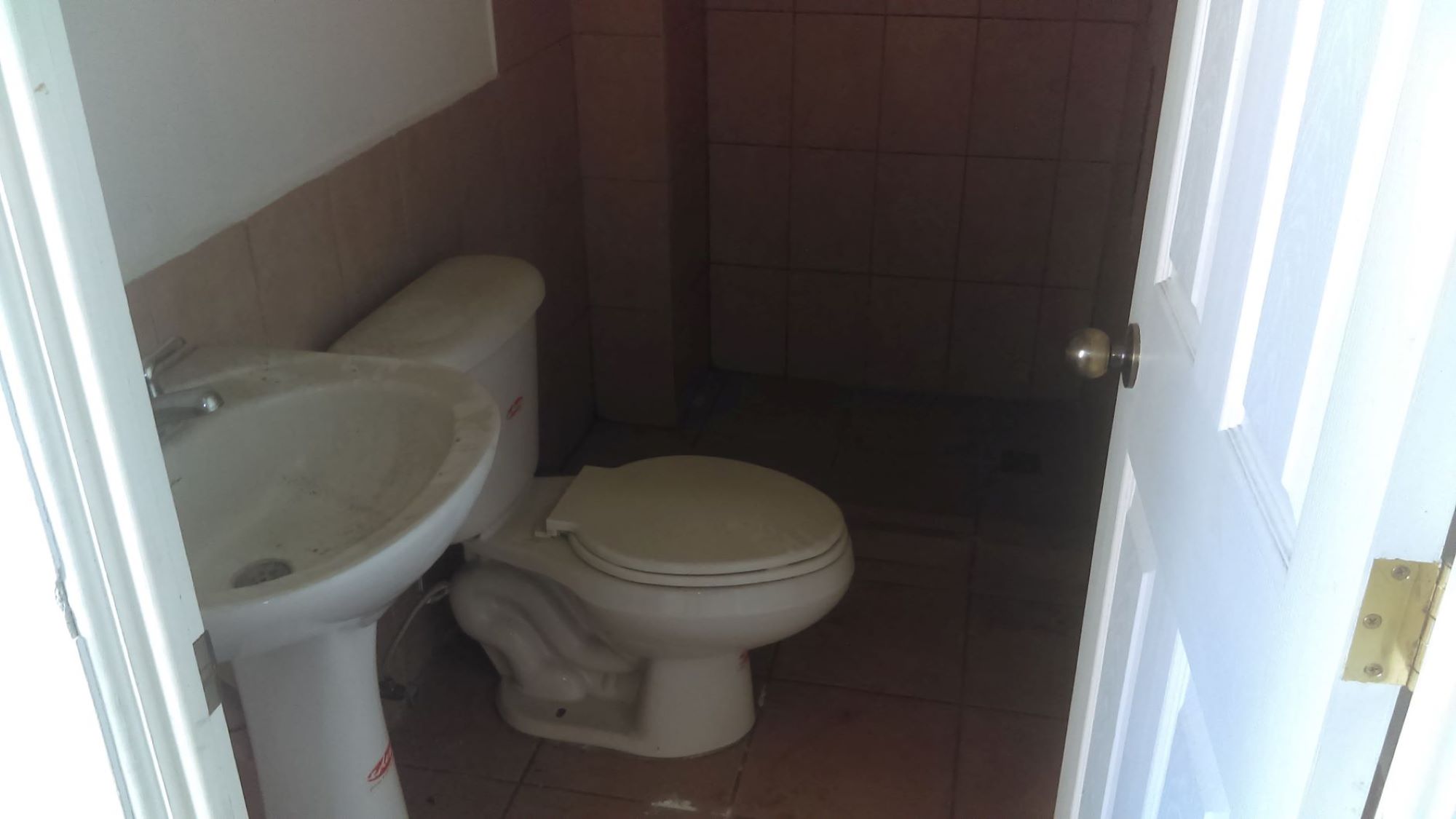 Venta de Casa o Casas, Terrenos, Propiedades, Apartamentos, Inmuebles en Guatemala, zona 11, zona 7, zona 2, zona 18, zona 16, Mixco, Carretera Al Salvador, Fraijanes, Santa Catarina Pinula, Antigua Guatemala, Villa Nueva, Villa Canales, San Miguel Petapa - Venta o Alquiler de Casas En Guatemala