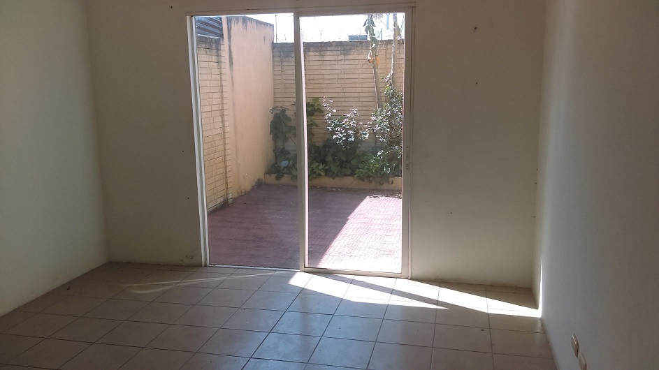 Venta de Casa o Casas, Terrenos, Propiedades, Apartamentos, Inmuebles en Guatemala, zona 11, zona 7, zona 2, zona 18, zona 16, Mixco, Carretera Al Salvador, Fraijanes, Santa Catarina Pinula, Antigua Guatemala, Villa Nueva, Villa Canales, San Miguel Petapa - Venta o Alquiler de Casas En Guatemala