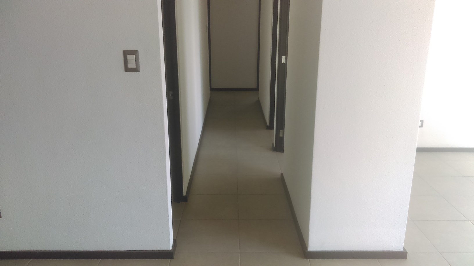 Venta de Casa o Casas, Terrenos, Propiedades, Apartamentos, Inmuebles en Guatemala, zona 11, zona 7, zona 2, zona 18, zona 16, Mixco, Carretera Al Salvador, Fraijanes, Santa Catarina Pinula, Antigua Guatemala, Villa Nueva, Villa Canales, San Miguel Petapa - Venta o Alquiler de Casas En Guatemala