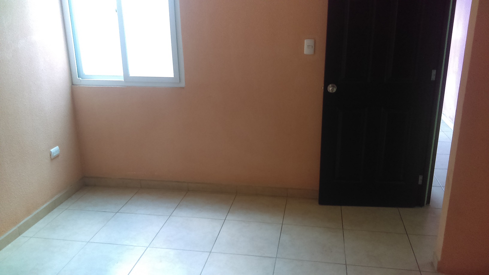 Venta de Casa o Casas, Terrenos, Propiedades, Apartamentos, Inmuebles en Guatemala, zona 11, zona 7, zona 2, zona 18, zona 16, Mixco, Carretera Al Salvador, Fraijanes, Santa Catarina Pinula, Antigua Guatemala, Villa Nueva, Villa Canales, San Miguel Petapa - Venta o Alquiler de Casas En Guatemala