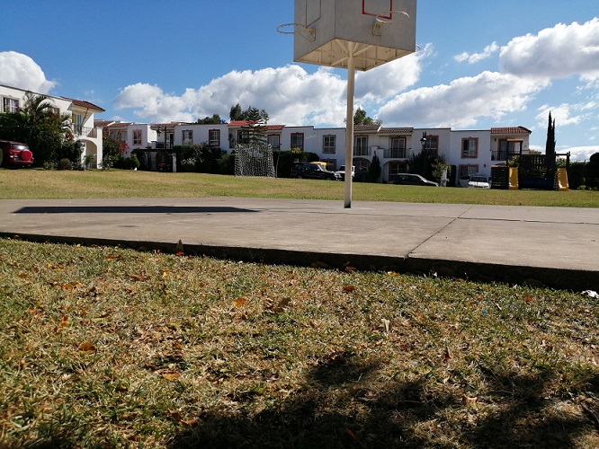 Venta de Casa o Casas, Terrenos, Propiedades, Apartamentos, Inmuebles en Guatemala, zona 11, zona 7, zona 2, zona 18, zona 16, Mixco, Carretera Al Salvador, Fraijanes, Santa Catarina Pinula, Antigua Guatemala, Villa Nueva, Villa Canales, San Miguel Petapa - Venta o Alquiler de Casas En Guatemala