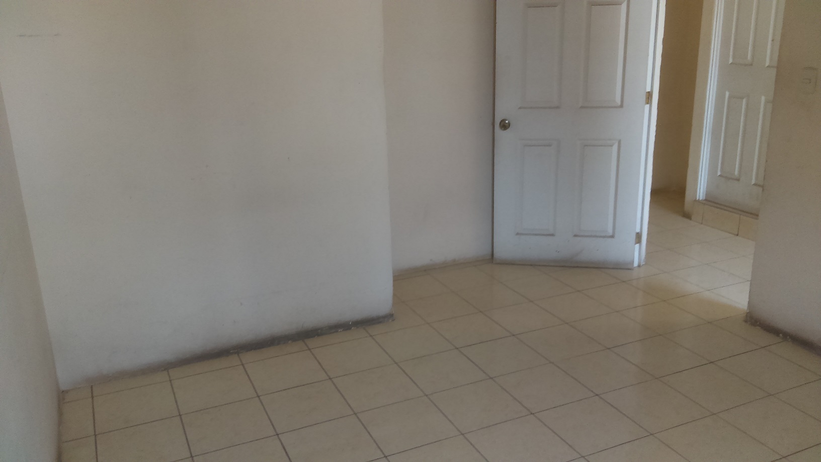 Venta de Casa o Casas, Terrenos, Propiedades, Apartamentos, Inmuebles en Guatemala, zona 11, zona 7, zona 2, zona 18, zona 16, Mixco, Carretera Al Salvador, Fraijanes, Santa Catarina Pinula, Antigua Guatemala, Villa Nueva, Villa Canales, San Miguel Petapa - Venta o Alquiler de Casas En Guatemala