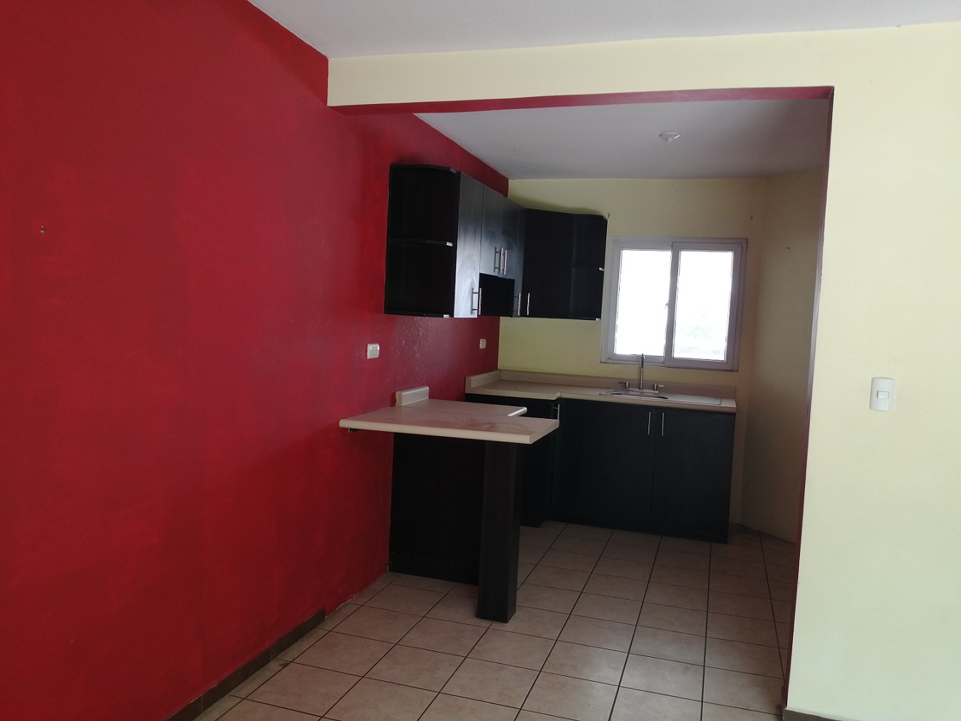 Venta de Casa o Casas, Terrenos, Propiedades, Apartamentos, Inmuebles en Guatemala, zona 11, zona 7, zona 2, zona 18, zona 16, Mixco, Carretera Al Salvador, Fraijanes, Santa Catarina Pinula, Antigua Guatemala, Villa Nueva, Villa Canales, San Miguel Petapa - Venta o Alquiler de Casas En Guatemala