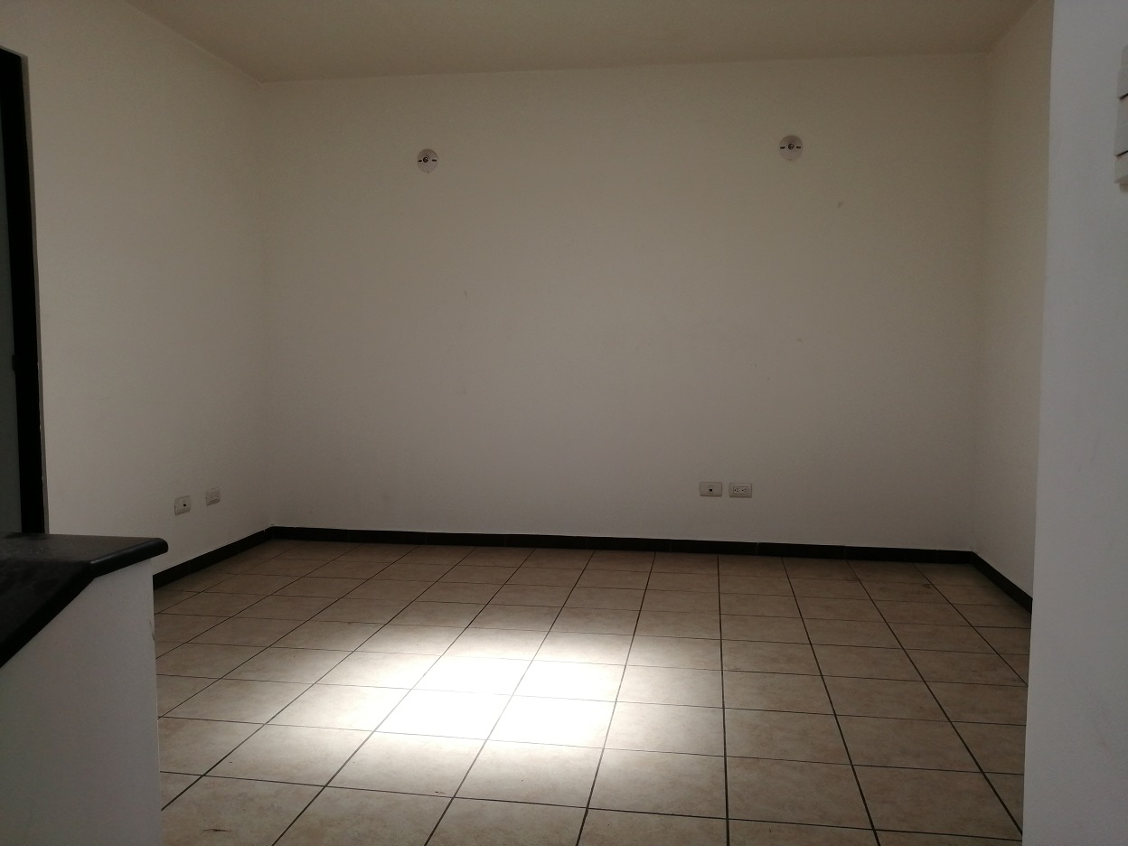 Venta de Casa o Casas, Terrenos, Propiedades, Apartamentos, Inmuebles en Guatemala, zona 11, zona 7, zona 2, zona 18, zona 16, Mixco, Carretera Al Salvador, Fraijanes, Santa Catarina Pinula, Antigua Guatemala, Villa Nueva, Villa Canales, San Miguel Petapa - Venta o Alquiler de Casas En Guatemala