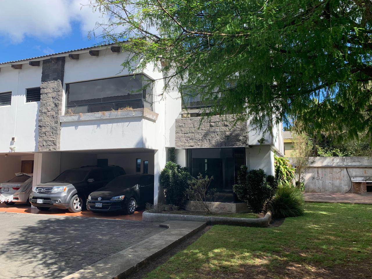 Venta de Casa o Casas, Terrenos, Propiedades, Apartamentos, Inmuebles en Guatemala, zona 11, zona 7, zona 2, zona 18, zona 16, Mixco, Carretera Al Salvador, Fraijanes, Santa Catarina Pinula, Antigua Guatemala, Villa Nueva, Villa Canales, San Miguel Petapa - Venta o Alquiler de Casas En Guatemala