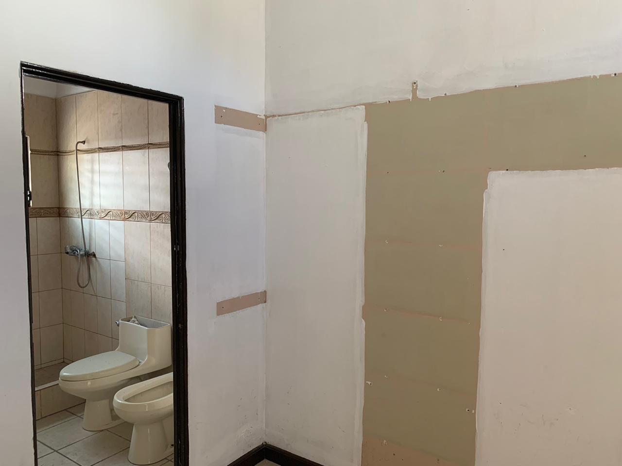 Venta de Casa o Casas, Terrenos, Propiedades, Apartamentos, Inmuebles en Guatemala, zona 11, zona 7, zona 2, zona 18, zona 16, Mixco, Carretera Al Salvador, Fraijanes, Santa Catarina Pinula, Antigua Guatemala, Villa Nueva, Villa Canales, San Miguel Petapa - Venta o Alquiler de Casas En Guatemala