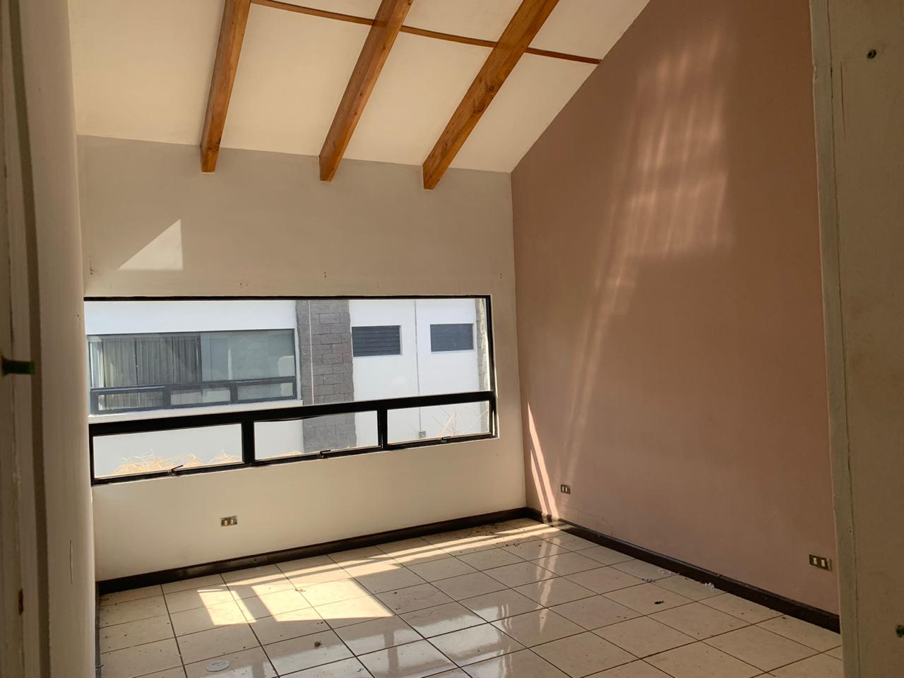 Venta de Casa o Casas, Terrenos, Propiedades, Apartamentos, Inmuebles en Guatemala, zona 11, zona 7, zona 2, zona 18, zona 16, Mixco, Carretera Al Salvador, Fraijanes, Santa Catarina Pinula, Antigua Guatemala, Villa Nueva, Villa Canales, San Miguel Petapa - Venta o Alquiler de Casas En Guatemala