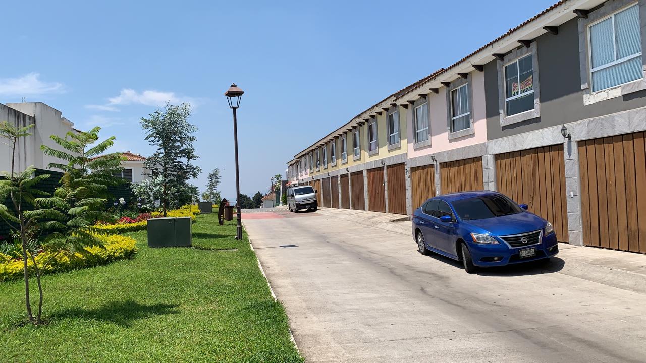 Venta de Casa o Casas, Terrenos, Propiedades, Apartamentos, Inmuebles en Guatemala, zona 11, zona 7, zona 2, zona 18, zona 16, Mixco, Carretera Al Salvador, Fraijanes, Santa Catarina Pinula, Antigua Guatemala, Villa Nueva, Villa Canales, San Miguel Petapa - Venta o Alquiler de Casas En Guatemala