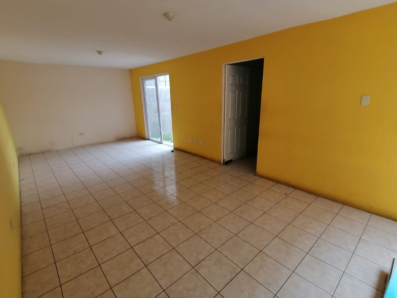 Venta de Casa o Casas, Terrenos, Propiedades, Apartamentos, Inmuebles en Guatemala, zona 11, zona 7, zona 2, zona 18, zona 16, Mixco, Carretera Al Salvador, Fraijanes, Santa Catarina Pinula, Antigua Guatemala, Villa Nueva, Villa Canales, San Miguel Petapa - Venta o Alquiler de Casas En Guatemala