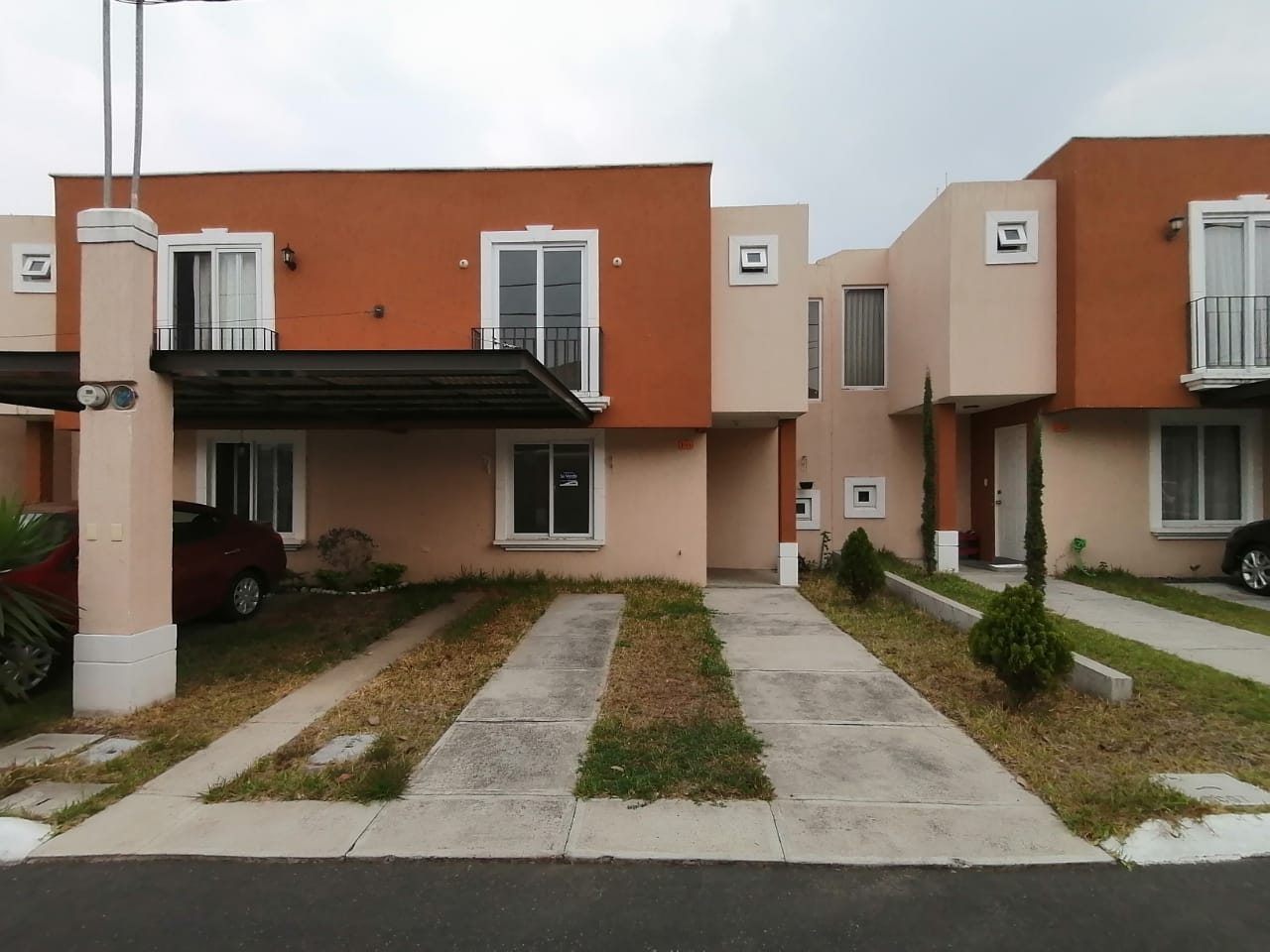 Venta de Casa o Casas, Terrenos, Propiedades, Apartamentos, Inmuebles en Guatemala, zona 11, zona 7, zona 2, zona 18, zona 16, Mixco, Carretera Al Salvador, Fraijanes, Santa Catarina Pinula, Antigua Guatemala, Villa Nueva, Villa Canales, San Miguel Petapa - Venta o Alquiler de Casas En Guatemala