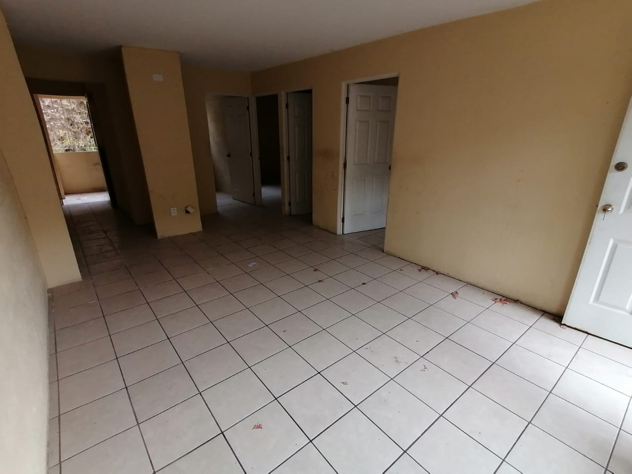 Venta de Casa o Casas, Terrenos, Propiedades, Apartamentos, Inmuebles en Guatemala, zona 11, zona 7, zona 2, zona 18, zona 16, Mixco, Carretera Al Salvador, Fraijanes, Santa Catarina Pinula, Antigua Guatemala, Villa Nueva, Villa Canales, San Miguel Petapa - Venta o Alquiler de Casas En Guatemala