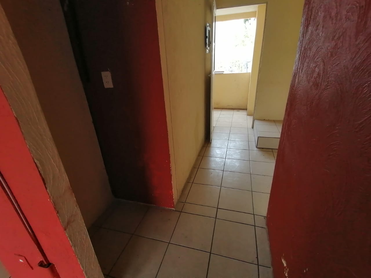 Venta de Casa o Casas, Terrenos, Propiedades, Apartamentos, Inmuebles en Guatemala, zona 11, zona 7, zona 2, zona 18, zona 16, Mixco, Carretera Al Salvador, Fraijanes, Santa Catarina Pinula, Antigua Guatemala, Villa Nueva, Villa Canales, San Miguel Petapa - Venta o Alquiler de Casas En Guatemala