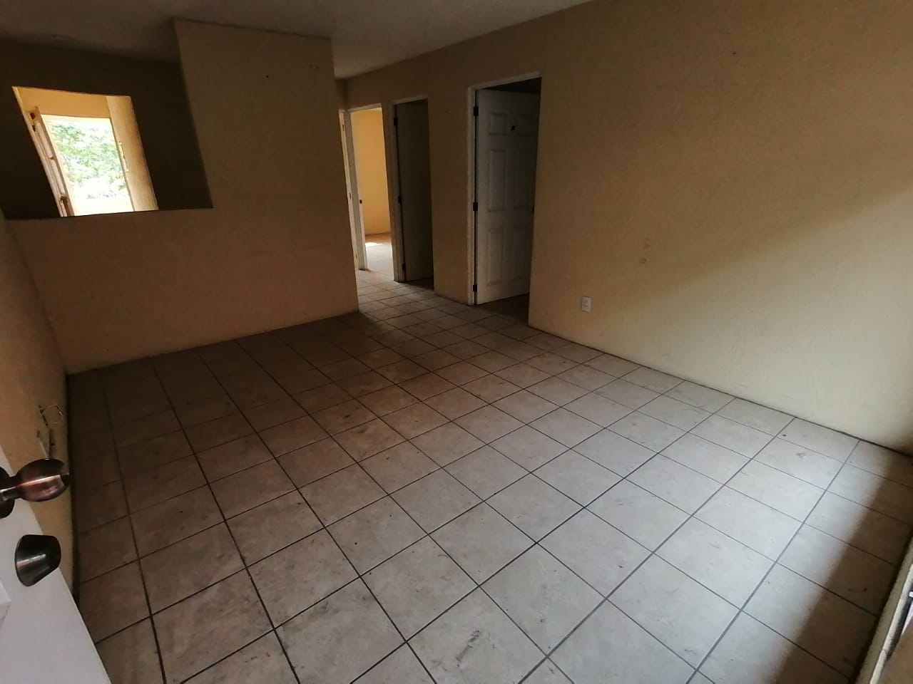 Venta de Casa o Casas, Terrenos, Propiedades, Apartamentos, Inmuebles en Guatemala, zona 11, zona 7, zona 2, zona 18, zona 16, Mixco, Carretera Al Salvador, Fraijanes, Santa Catarina Pinula, Antigua Guatemala, Villa Nueva, Villa Canales, San Miguel Petapa - Venta o Alquiler de Casas En Guatemala