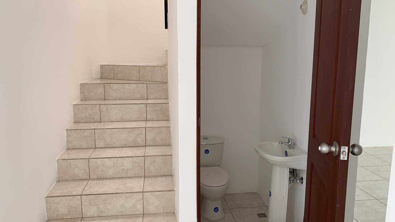 Venta de Casa o Casas, Terrenos, Propiedades, Apartamentos, Inmuebles en Guatemala, zona 11, zona 7, zona 2, zona 18, zona 16, Mixco, Carretera Al Salvador, Fraijanes, Santa Catarina Pinula, Antigua Guatemala, Villa Nueva, Villa Canales, San Miguel Petapa - Venta o Alquiler de Casas En Guatemala