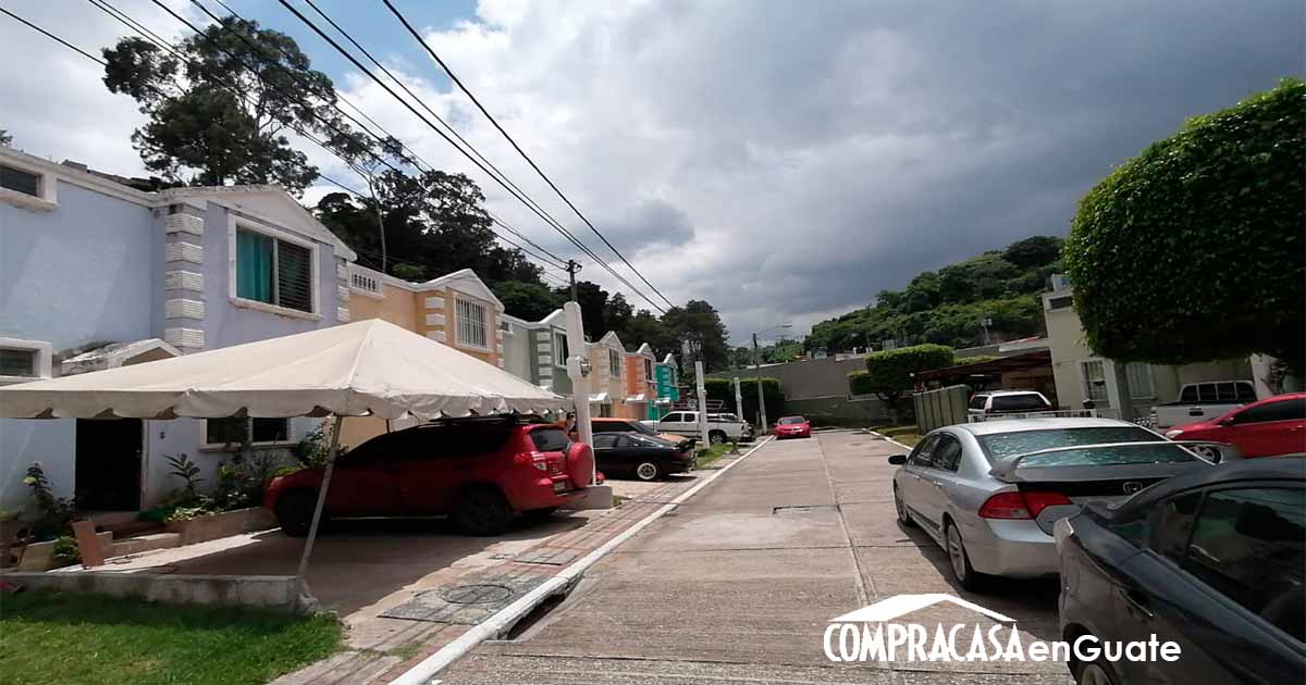 Venta de Casa o Casas, Terrenos, Propiedades, Apartamentos, Inmuebles en Guatemala, zona 11, zona 7, zona 2, zona 18, zona 16, Mixco, Carretera Al Salvador, Fraijanes, Santa Catarina Pinula, Antigua Guatemala, Villa Nueva, Villa Canales, San Miguel Petapa - Venta o Alquiler de Casas En Guatemala