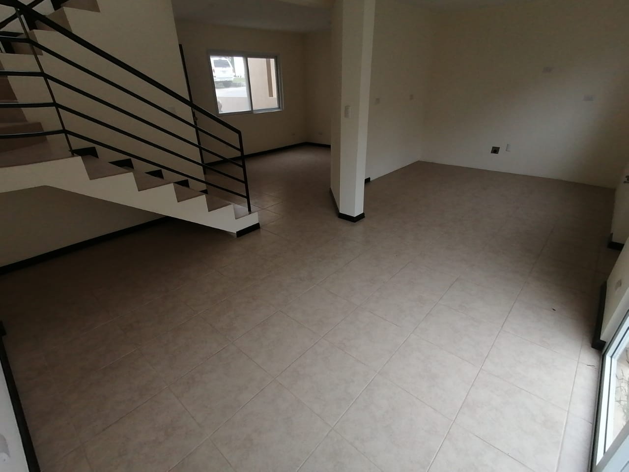 Venta de Casa o Casas, Terrenos, Propiedades, Apartamentos, Inmuebles en Guatemala, zona 11, zona 7, zona 2, zona 18, zona 16, Mixco, Carretera Al Salvador, Fraijanes, Santa Catarina Pinula, Antigua Guatemala, Villa Nueva, Villa Canales, San Miguel Petapa - Venta o Alquiler de Casas En Guatemala