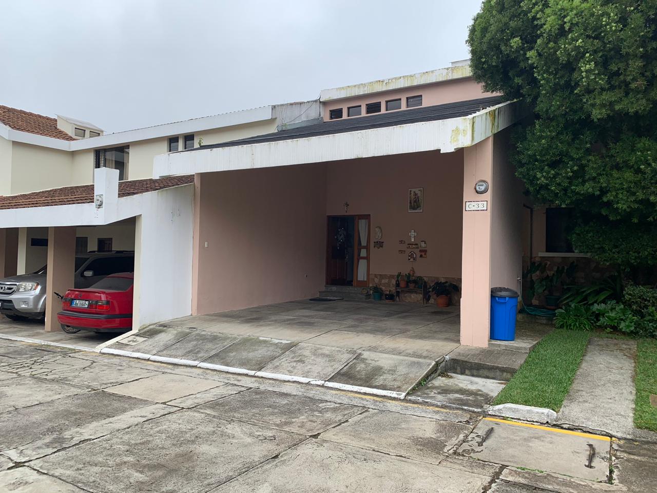 Venta de Casa o Casas, Terrenos, Propiedades, Apartamentos, Inmuebles en Guatemala, zona 11, zona 7, zona 2, zona 18, zona 16, Mixco, Carretera Al Salvador, Fraijanes, Santa Catarina Pinula, Antigua Guatemala, Villa Nueva, Villa Canales, San Miguel Petapa - Venta o Alquiler de Casas En Guatemala