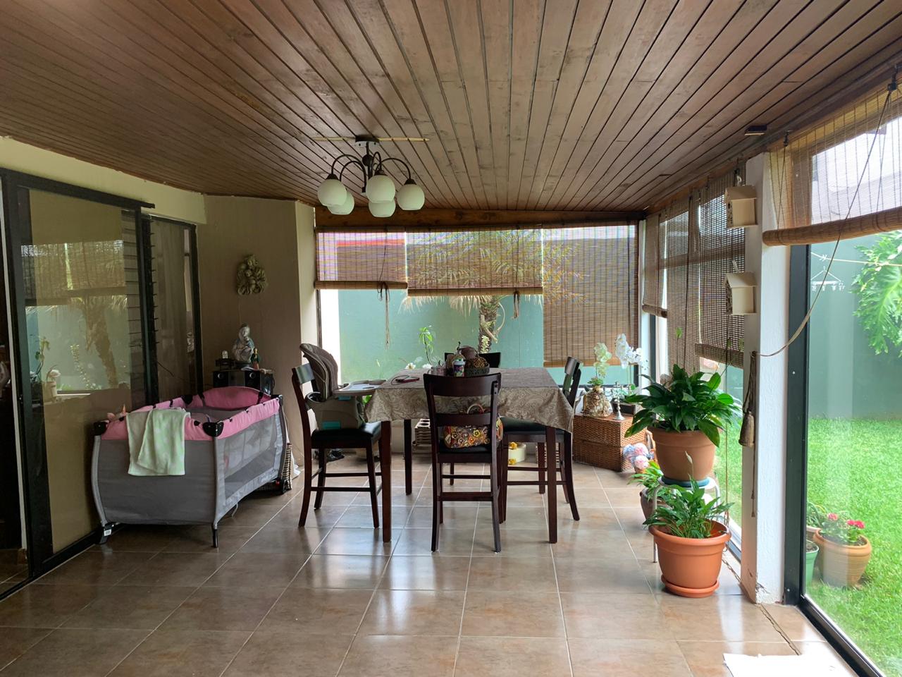 Venta de Casa o Casas, Terrenos, Propiedades, Apartamentos, Inmuebles en Guatemala, zona 11, zona 7, zona 2, zona 18, zona 16, Mixco, Carretera Al Salvador, Fraijanes, Santa Catarina Pinula, Antigua Guatemala, Villa Nueva, Villa Canales, San Miguel Petapa - Venta o Alquiler de Casas En Guatemala