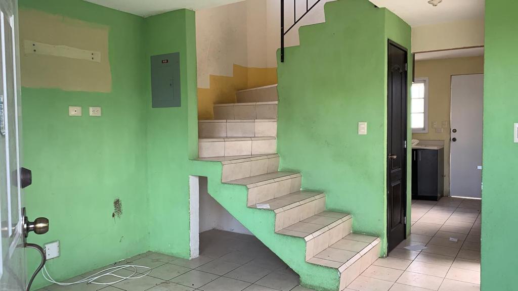 Venta de Casa o Casas, Terrenos, Propiedades, Apartamentos, Inmuebles en Guatemala, zona 11, zona 7, zona 2, zona 18, zona 16, Mixco, Carretera Al Salvador, Fraijanes, Santa Catarina Pinula, Antigua Guatemala, Villa Nueva, Villa Canales, San Miguel Petapa - Venta o Alquiler de Casas En Guatemala