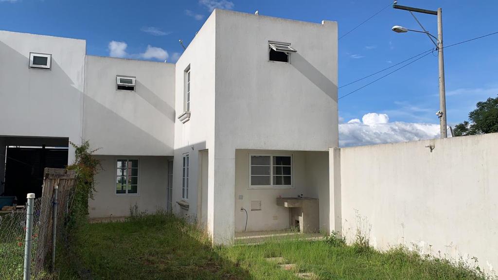 Venta de Casa o Casas, Terrenos, Propiedades, Apartamentos, Inmuebles en Guatemala, zona 11, zona 7, zona 2, zona 18, zona 16, Mixco, Carretera Al Salvador, Fraijanes, Santa Catarina Pinula, Antigua Guatemala, Villa Nueva, Villa Canales, San Miguel Petapa - Venta o Alquiler de Casas En Guatemala