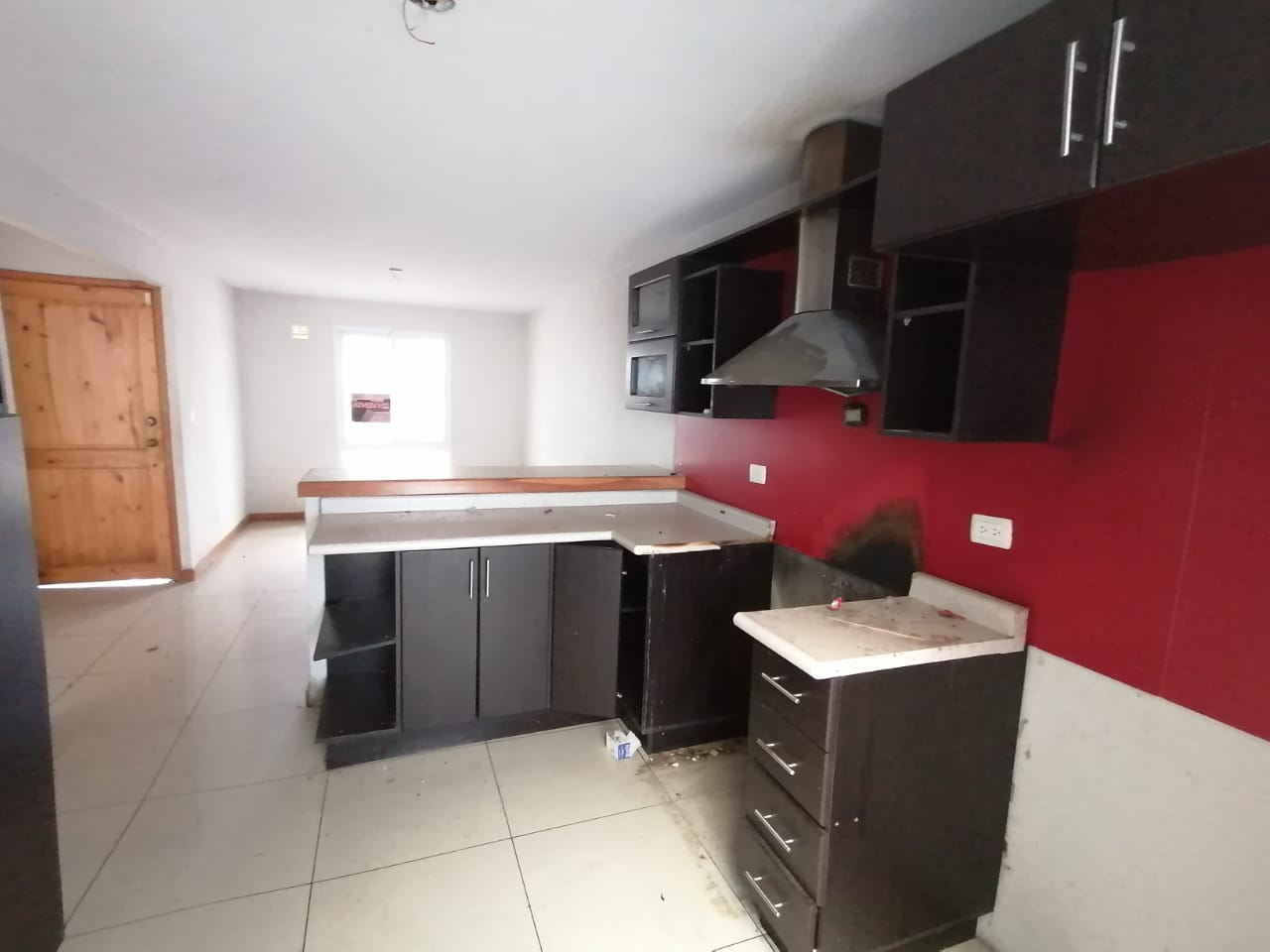 Venta de Casa o Casas, Terrenos, Propiedades, Apartamentos, Inmuebles en Guatemala, zona 11, zona 7, zona 2, zona 18, zona 16, Mixco, Carretera Al Salvador, Fraijanes, Santa Catarina Pinula, Antigua Guatemala, Villa Nueva, Villa Canales, San Miguel Petapa - Venta o Alquiler de Casas En Guatemala