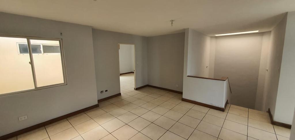 Venta de Casa o Casas, Terrenos, Propiedades, Apartamentos, Inmuebles en Guatemala, zona 11, zona 7, zona 2, zona 18, zona 16, Mixco, Carretera Al Salvador, Fraijanes, Santa Catarina Pinula, Antigua Guatemala, Villa Nueva, Villa Canales, San Miguel Petapa - Venta o Alquiler de Casas En Guatemala