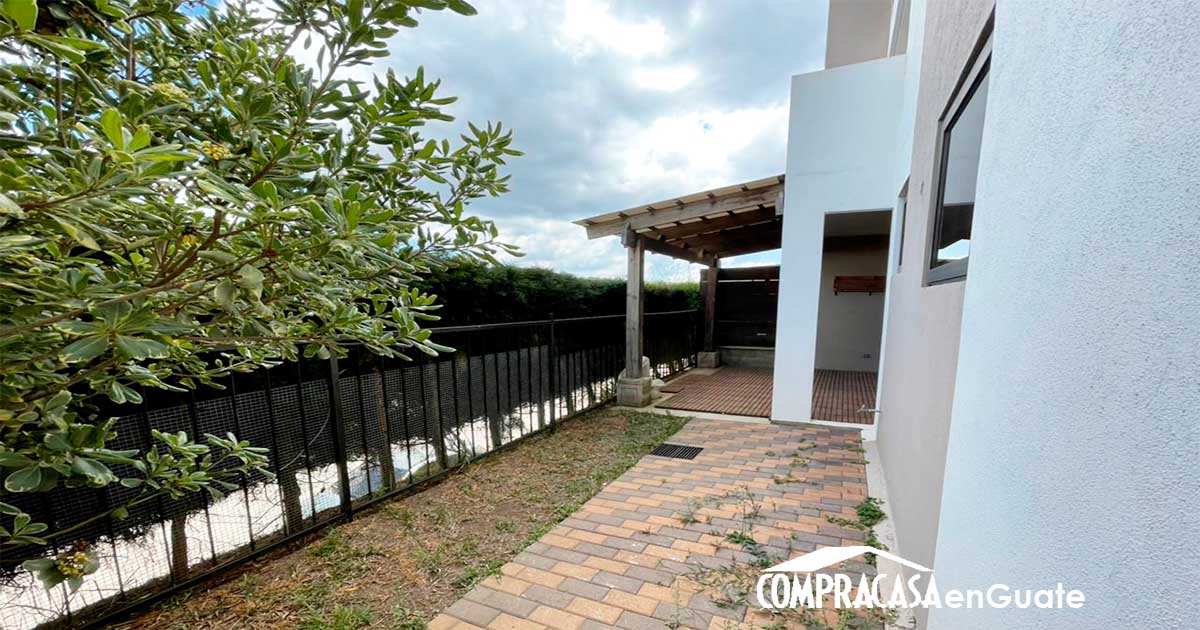 Venta de Casa o Casas, Terrenos, Propiedades, Apartamentos, Inmuebles en Guatemala, zona 11, zona 7, zona 2, zona 18, zona 16, Mixco, Carretera Al Salvador, Fraijanes, Santa Catarina Pinula, Antigua Guatemala, Villa Nueva, Villa Canales, San Miguel Petapa - Venta o Alquiler de Casas En Guatemala