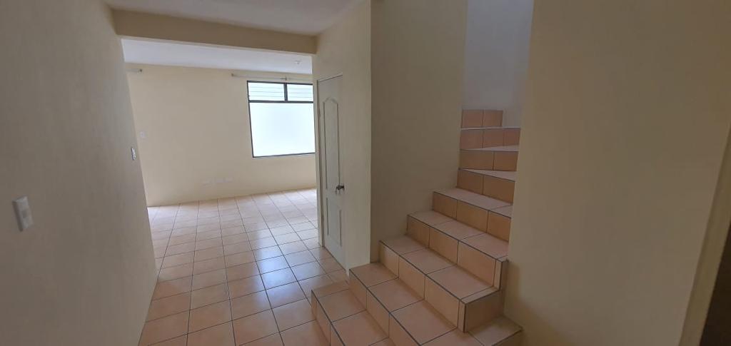 Venta de Casa o Casas, Terrenos, Propiedades, Apartamentos, Inmuebles en Guatemala, zona 11, zona 7, zona 2, zona 18, zona 16, Mixco, Carretera Al Salvador, Fraijanes, Santa Catarina Pinula, Antigua Guatemala, Villa Nueva, Villa Canales, San Miguel Petapa - Venta o Alquiler de Casas En Guatemala