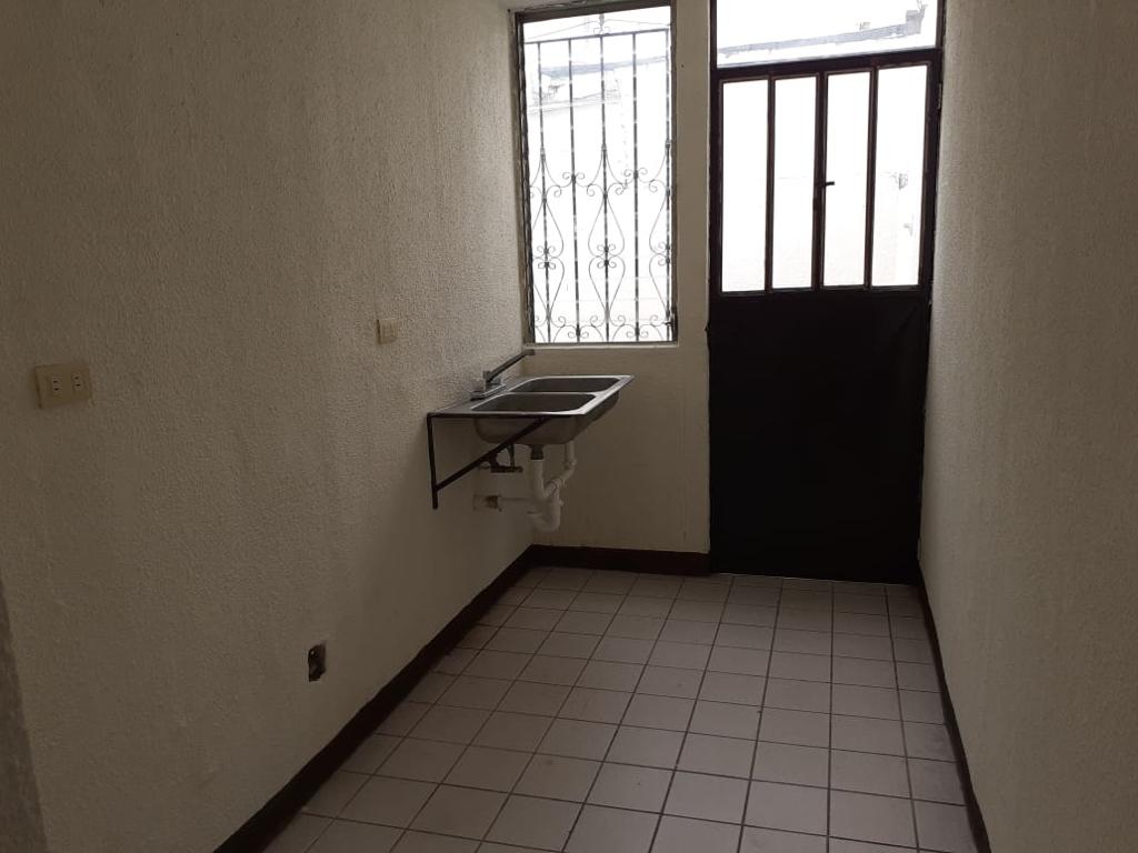 Venta de Casa o Casas, Terrenos, Propiedades, Apartamentos, Inmuebles en Guatemala, zona 11, zona 7, zona 2, zona 18, zona 16, Mixco, Carretera Al Salvador, Fraijanes, Santa Catarina Pinula, Antigua Guatemala, Villa Nueva, Villa Canales, San Miguel Petapa - Venta o Alquiler de Casas En Guatemala