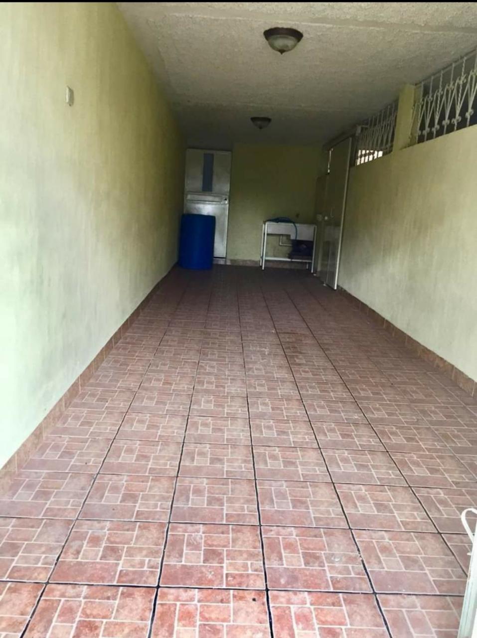 Venta de Casa o Casas, Terrenos, Propiedades, Apartamentos, Inmuebles en Guatemala, zona 11, zona 7, zona 2, zona 18, zona 16, Mixco, Carretera Al Salvador, Fraijanes, Santa Catarina Pinula, Antigua Guatemala, Villa Nueva, Villa Canales, San Miguel Petapa - Venta o Alquiler de Casas En Guatemala