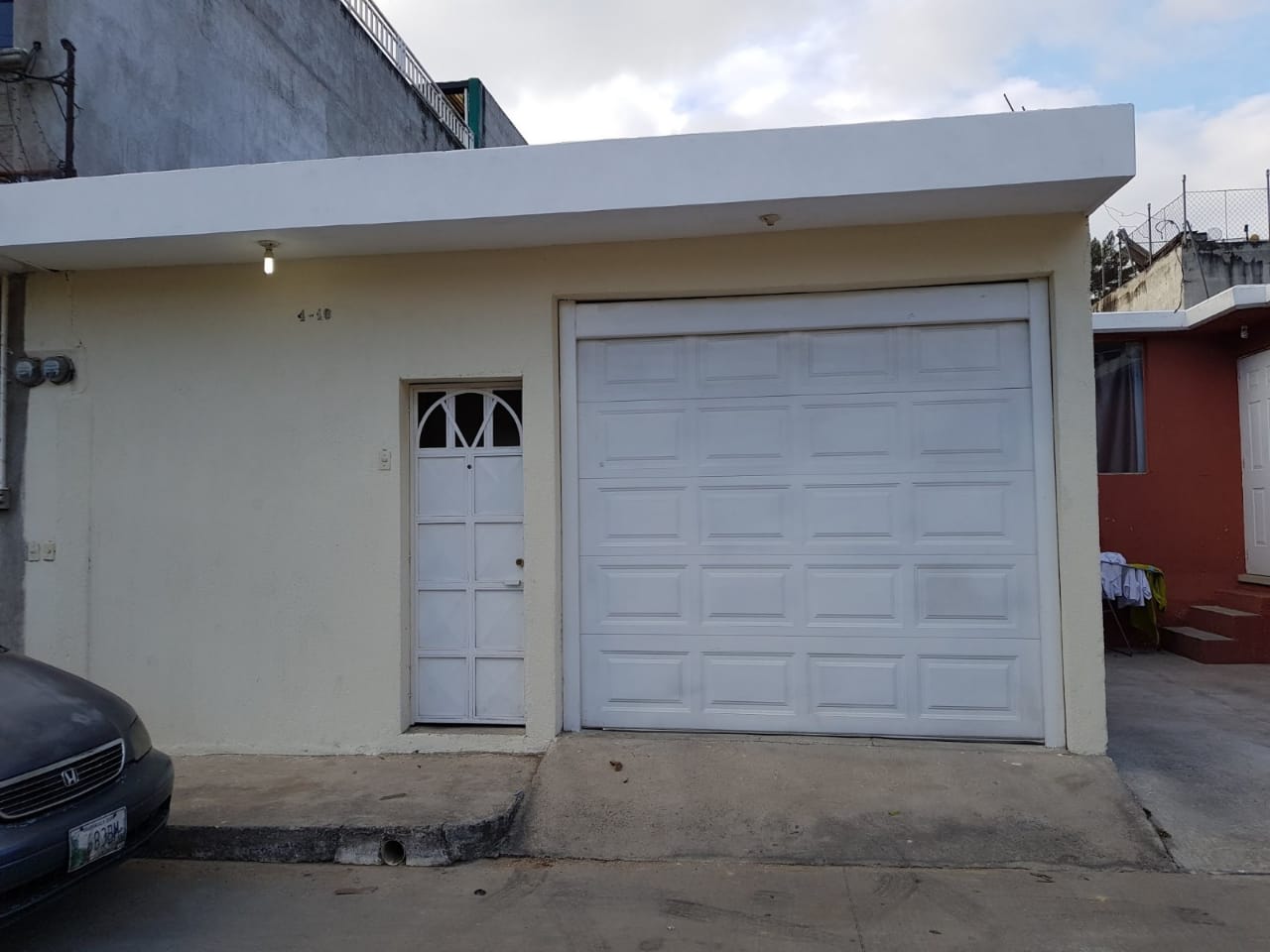 Venta de Casa o Casas, Terrenos, Propiedades, Apartamentos, Inmuebles en Guatemala, zona 11, zona 7, zona 2, zona 18, zona 16, Mixco, Carretera Al Salvador, Fraijanes, Santa Catarina Pinula, Antigua Guatemala, Villa Nueva, Villa Canales, San Miguel Petapa - Venta o Alquiler de Casas En Guatemala