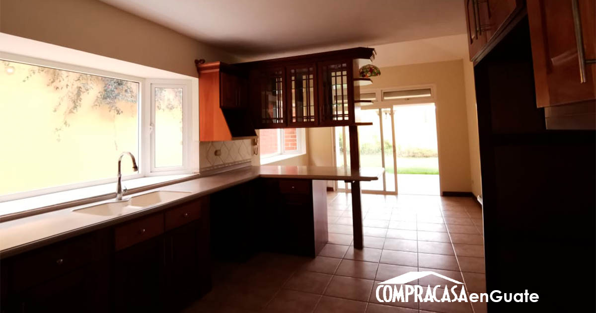 Venta de Casa o Casas, Terrenos, Propiedades, Apartamentos, Inmuebles en Guatemala, zona 11, zona 7, zona 2, zona 18, zona 16, Mixco, Carretera Al Salvador, Fraijanes, Santa Catarina Pinula, Antigua Guatemala, Villa Nueva, Villa Canales, San Miguel Petapa - Venta o Alquiler de Casas En Guatemala