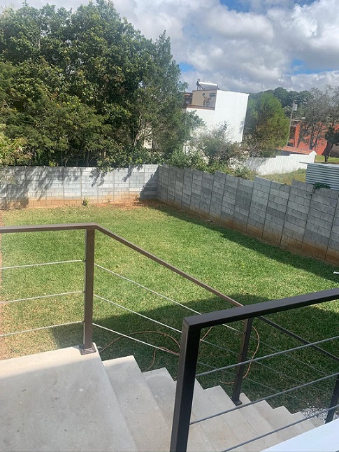 Venta de Casa o Casas, Terrenos, Propiedades, Apartamentos, Inmuebles en Guatemala, zona 11, zona 7, zona 2, zona 18, zona 16, Mixco, Carretera Al Salvador, Fraijanes, Santa Catarina Pinula, Antigua Guatemala, Villa Nueva, Villa Canales, San Miguel Petapa - Venta o Alquiler de Casas En Guatemala