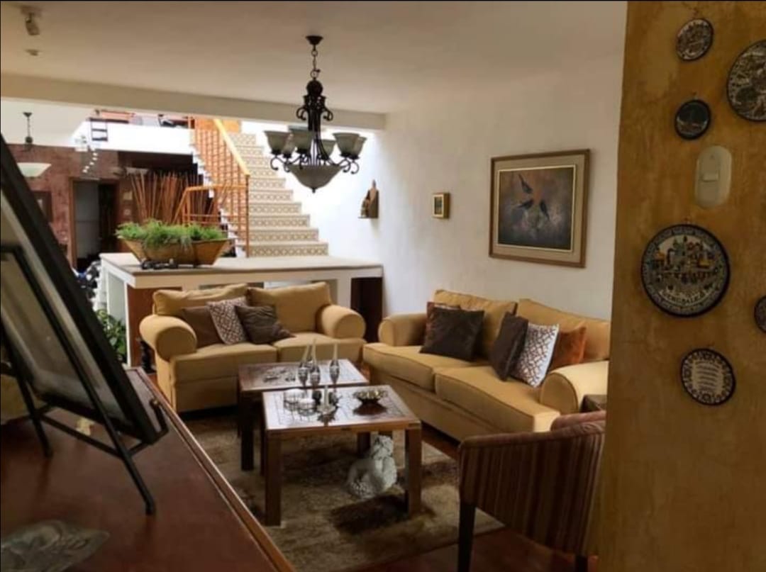 Venta de Casa o Casas, Terrenos, Propiedades, Apartamentos, Inmuebles en Guatemala, zona 11, zona 7, zona 2, zona 18, zona 16, Mixco, Carretera Al Salvador, Fraijanes, Santa Catarina Pinula, Antigua Guatemala, Villa Nueva, Villa Canales, San Miguel Petapa - Venta o Alquiler de Casas En Guatemala