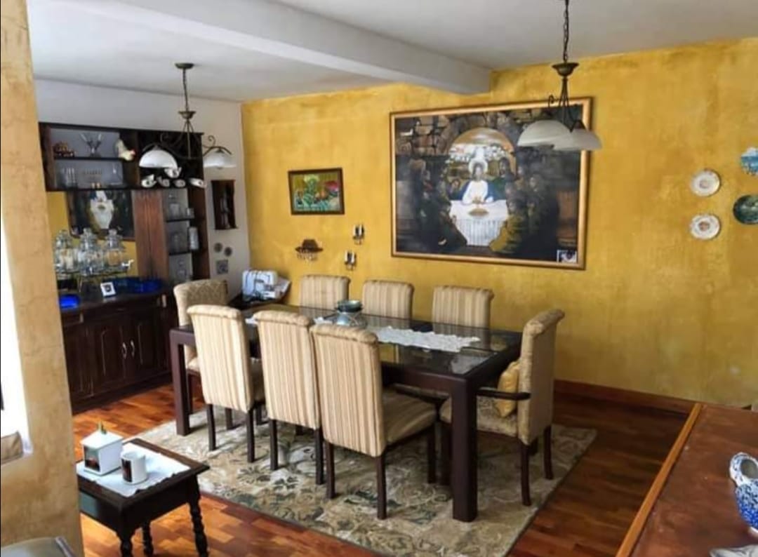 Venta de Casa o Casas, Terrenos, Propiedades, Apartamentos, Inmuebles en Guatemala, zona 11, zona 7, zona 2, zona 18, zona 16, Mixco, Carretera Al Salvador, Fraijanes, Santa Catarina Pinula, Antigua Guatemala, Villa Nueva, Villa Canales, San Miguel Petapa - Venta o Alquiler de Casas En Guatemala