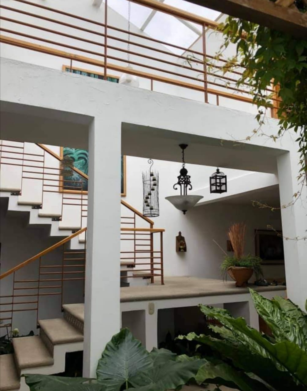 Venta de Casa o Casas, Terrenos, Propiedades, Apartamentos, Inmuebles en Guatemala, zona 11, zona 7, zona 2, zona 18, zona 16, Mixco, Carretera Al Salvador, Fraijanes, Santa Catarina Pinula, Antigua Guatemala, Villa Nueva, Villa Canales, San Miguel Petapa - Venta o Alquiler de Casas En Guatemala