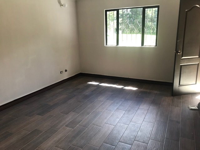 Venta de Casa o Casas, Terrenos, Propiedades, Apartamentos, Inmuebles en Guatemala, zona 11, zona 7, zona 2, zona 18, zona 16, Mixco, Carretera Al Salvador, Fraijanes, Santa Catarina Pinula, Antigua Guatemala, Villa Nueva, Villa Canales, San Miguel Petapa - Venta o Alquiler de Casas En Guatemala