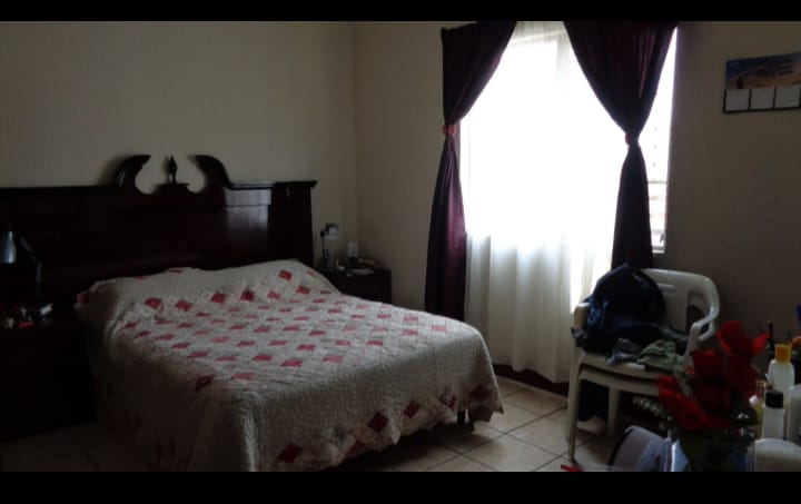 Venta de Casa o Casas, Terrenos, Propiedades, Apartamentos, Inmuebles en Guatemala, zona 11, zona 7, zona 2, zona 18, zona 16, Mixco, Carretera Al Salvador, Fraijanes, Santa Catarina Pinula, Antigua Guatemala, Villa Nueva, Villa Canales, San Miguel Petapa - Venta o Alquiler de Casas En Guatemala