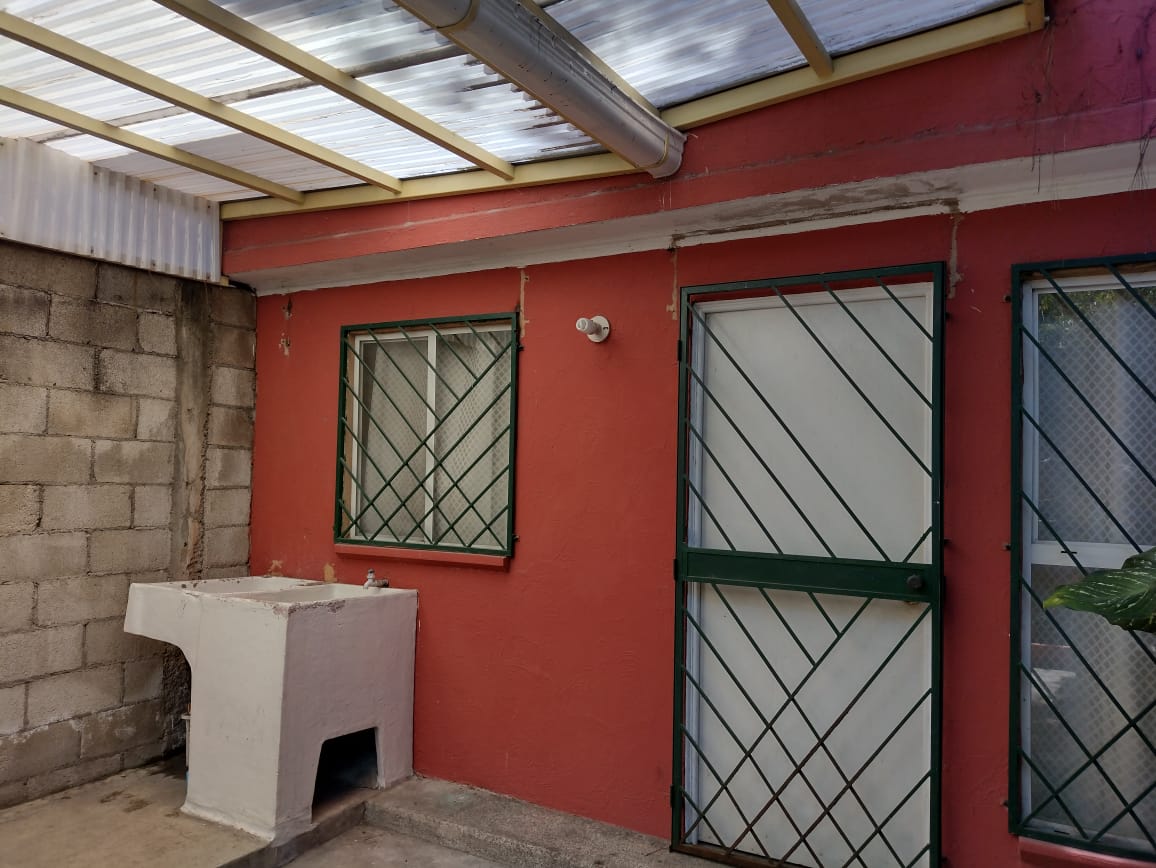 Venta de Casa o Casas, Terrenos, Propiedades, Apartamentos, Inmuebles en Guatemala, zona 11, zona 7, zona 2, zona 18, zona 16, Mixco, Carretera Al Salvador, Fraijanes, Santa Catarina Pinula, Antigua Guatemala, Villa Nueva, Villa Canales, San Miguel Petapa - Venta o Alquiler de Casas En Guatemala