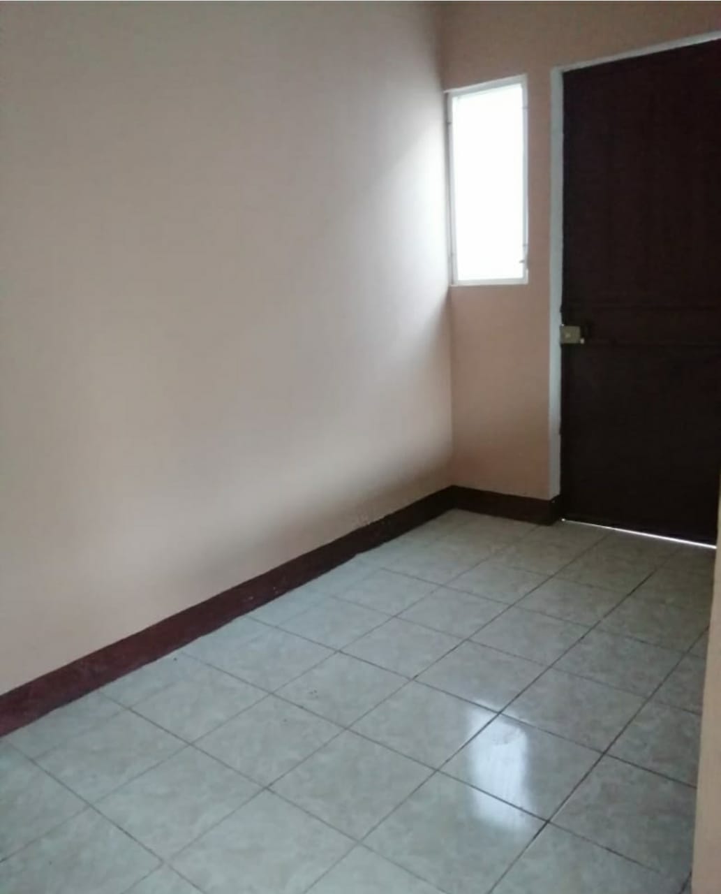 Venta de Casa o Casas, Terrenos, Propiedades, Apartamentos, Inmuebles en Guatemala, zona 11, zona 7, zona 2, zona 18, zona 16, Mixco, Carretera Al Salvador, Fraijanes, Santa Catarina Pinula, Antigua Guatemala, Villa Nueva, Villa Canales, San Miguel Petapa - Venta o Alquiler de Casas En Guatemala