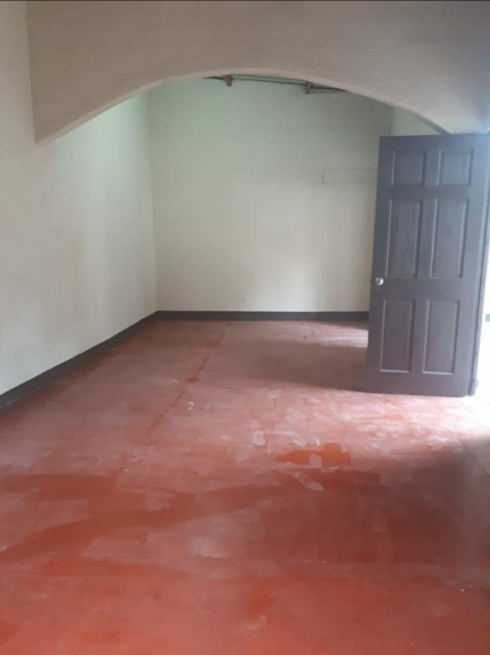 Venta de Casa o Casas, Terrenos, Propiedades, Apartamentos, Inmuebles en Guatemala, zona 11, zona 7, zona 2, zona 18, zona 16, Mixco, Carretera Al Salvador, Fraijanes, Santa Catarina Pinula, Antigua Guatemala, Villa Nueva, Villa Canales, San Miguel Petapa - Venta o Alquiler de Casas En Guatemala