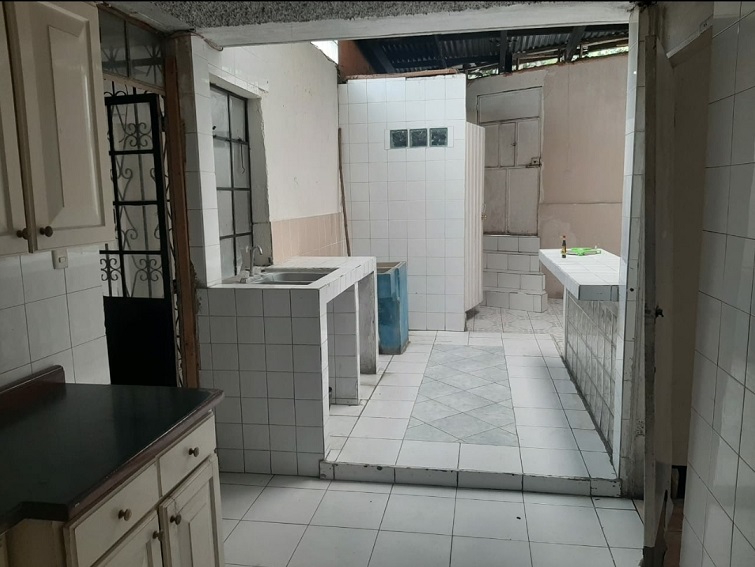 Venta de Casa o Casas, Terrenos, Propiedades, Apartamentos, Inmuebles en Guatemala, zona 11, zona 7, zona 2, zona 18, zona 16, Mixco, Carretera Al Salvador, Fraijanes, Santa Catarina Pinula, Antigua Guatemala, Villa Nueva, Villa Canales, San Miguel Petapa - Venta o Alquiler de Casas En Guatemala