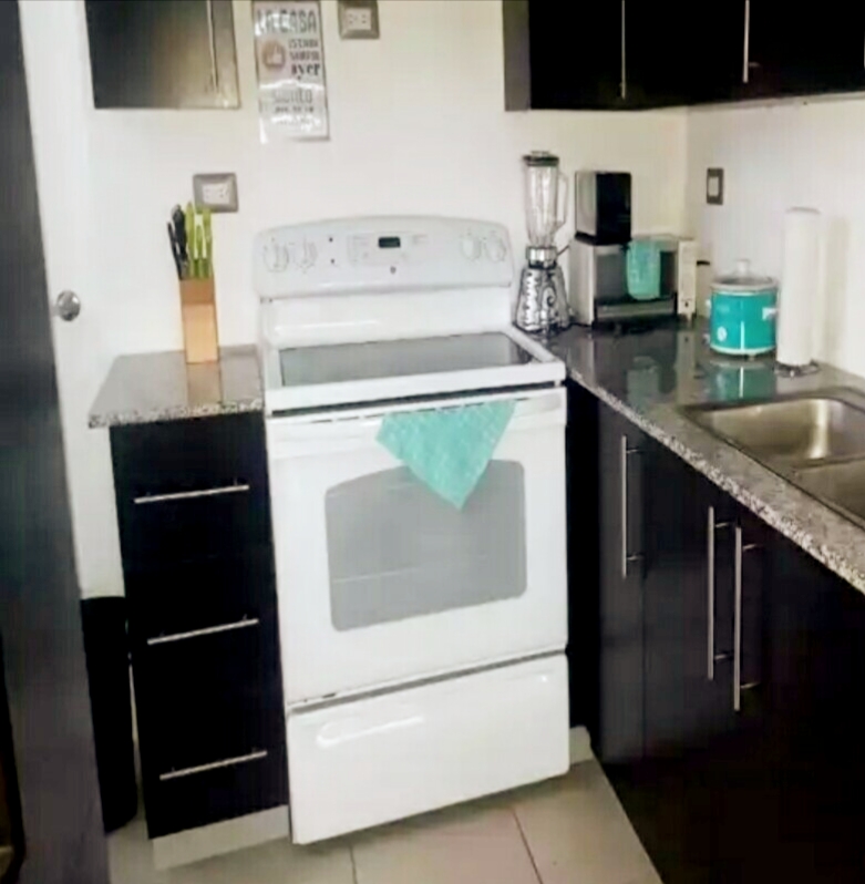 Venta de Casa o Casas, Terrenos, Propiedades, Apartamentos, Inmuebles en Guatemala, zona 11, zona 7, zona 2, zona 18, zona 16, Mixco, Carretera Al Salvador, Fraijanes, Santa Catarina Pinula, Antigua Guatemala, Villa Nueva, Villa Canales, San Miguel Petapa - Venta o Alquiler de Casas En Guatemala