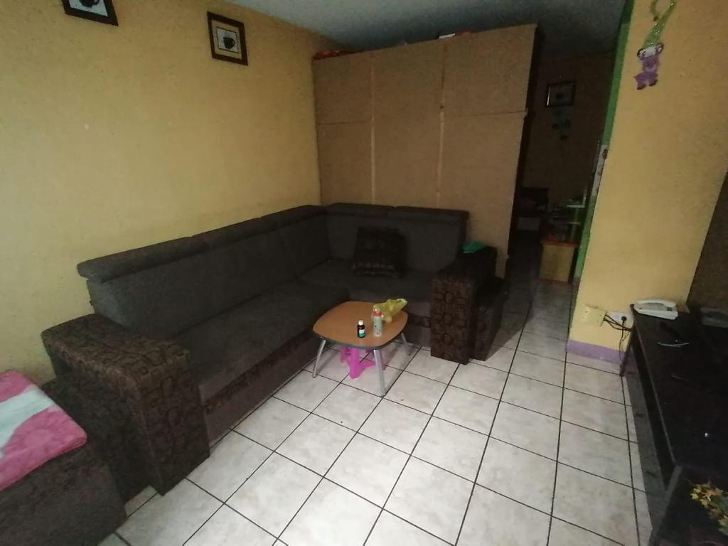 Venta de Casa o Casas, Terrenos, Propiedades, Apartamentos, Inmuebles en Guatemala, zona 11, zona 7, zona 2, zona 18, zona 16, Mixco, Carretera Al Salvador, Fraijanes, Santa Catarina Pinula, Antigua Guatemala, Villa Nueva, Villa Canales, San Miguel Petapa - Venta o Alquiler de Casas En Guatemala